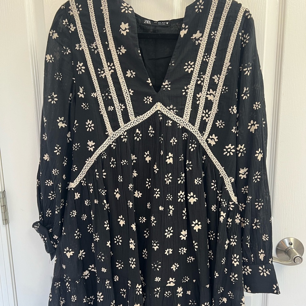 Never been worn Zara Dress